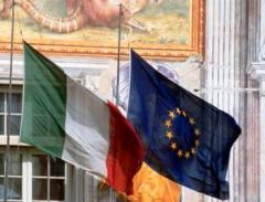 b 240 0 16777215 00 images IMMAGINE europa Bandiere Italia Europa